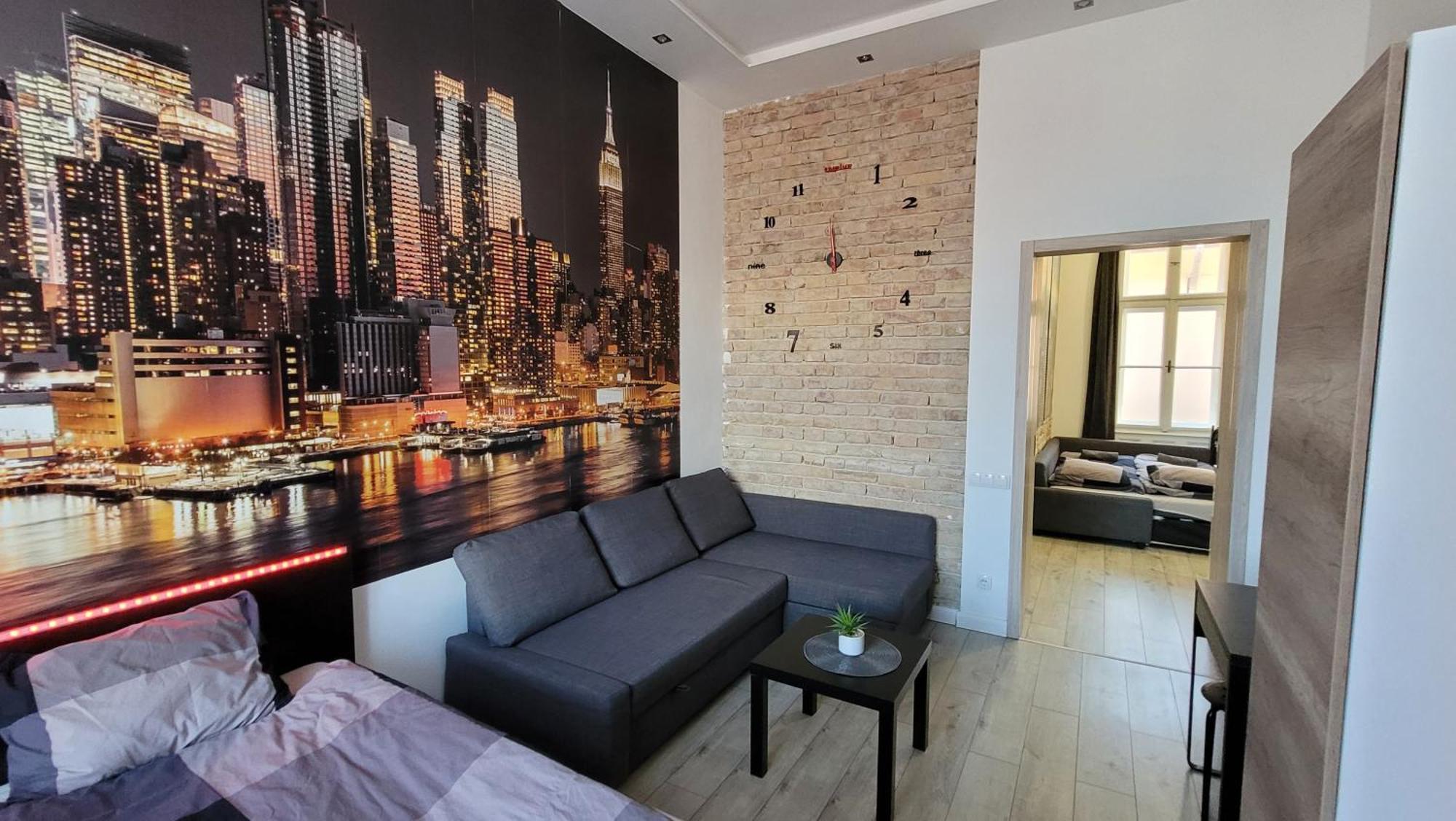 Apartment Arena Flat, Free Street Parking